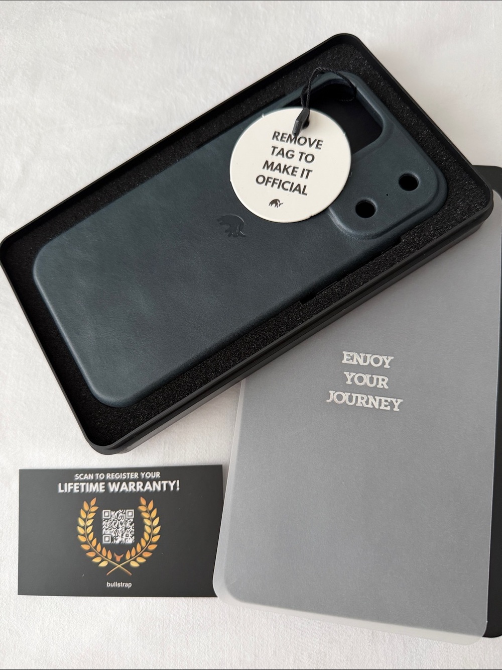 Leather Phone Case  Bullst- Ocean Dark Green Teal -  17 pro max